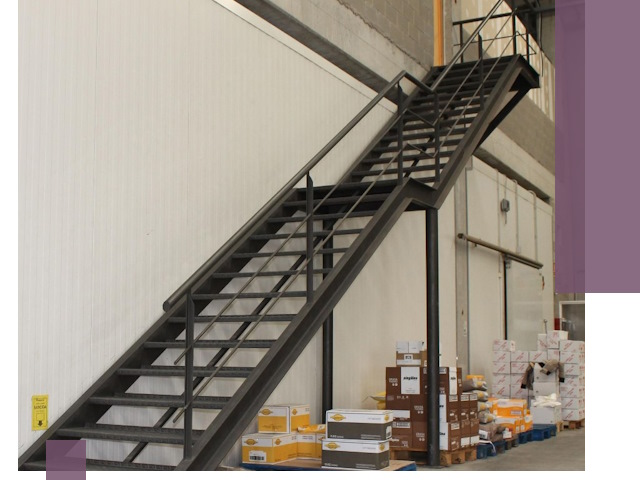 Лестницы для производства в Великих Луке — изготовление и монтаж