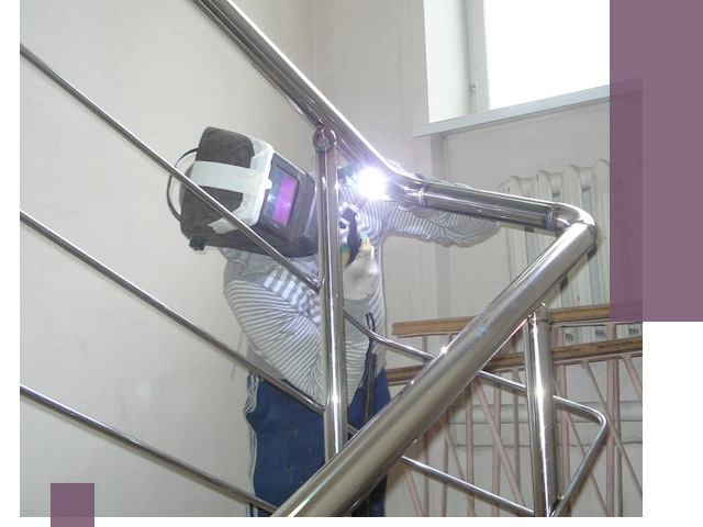 Монтаж перил и ограждений качественно в Великих Луке