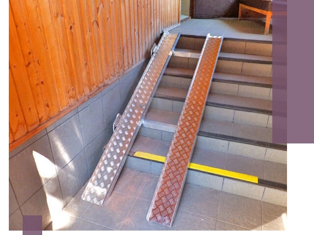 Складные пандусы под заказ и монтаж в Великих Луке