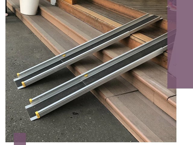 Телескопические пандусы под ключ в Великих Луке — изготовление и монтаж