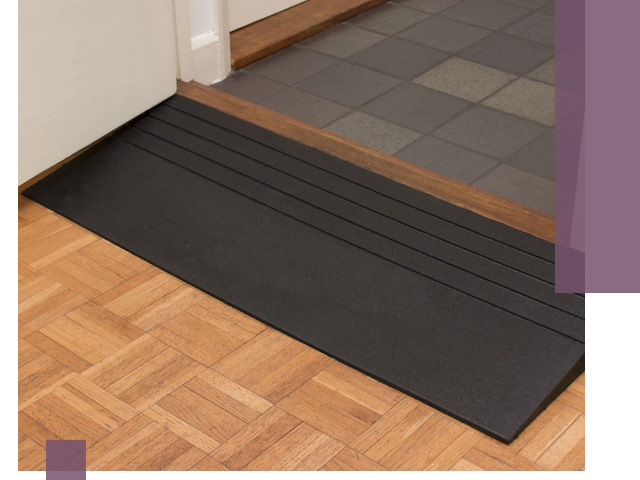 Резиновые пандусы для доступа и безопасности в Великих Луке