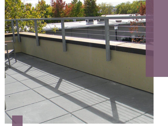 Металлические парапеты под ключ в Великих Луке: монтаж и изготовление