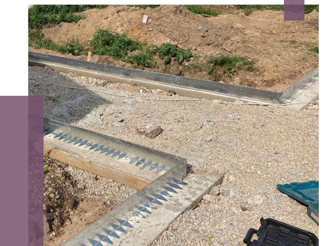 Металлические бордюры для дорожек в Великих Луке от 4962 руб.