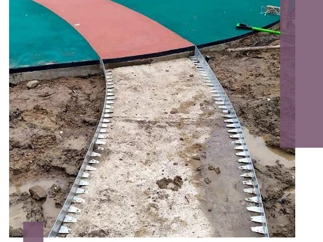 Металлические бордюры для дорожек в Великих Луке — монтаж и изготовление